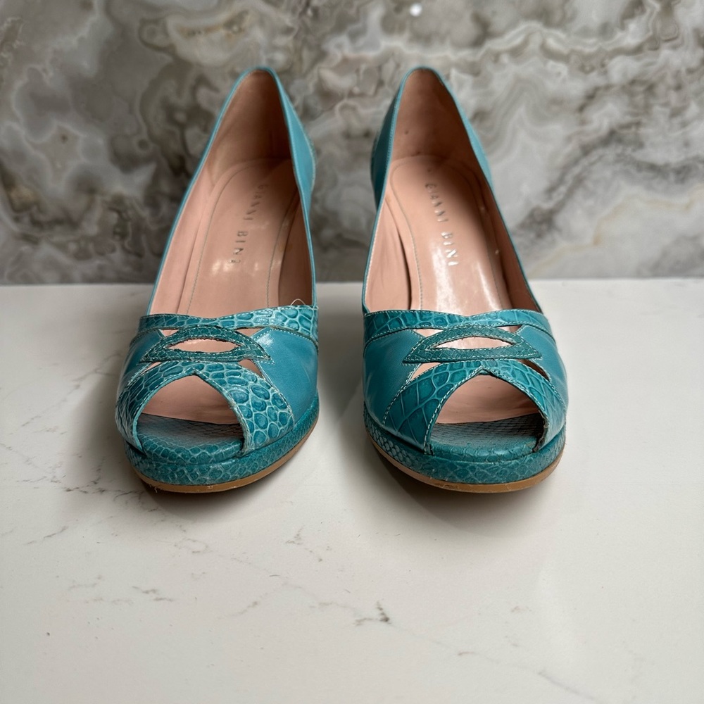 Gianni Bini Peep Toe Heels